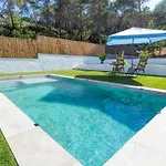 וילה Claudia By Hello Homes *