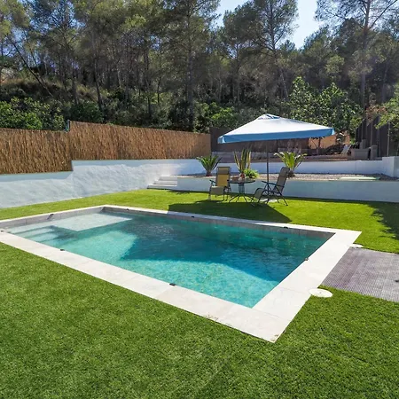 Claudia By Hello Homes סיטגס