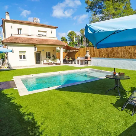 Claudia By Hello Homes וילה סיטגס