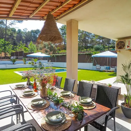 Claudia By Hello Homes