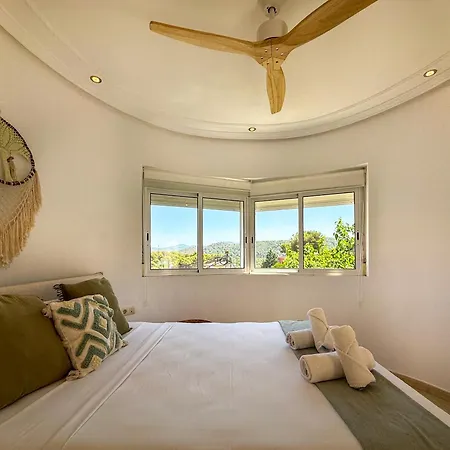 Claudia By Hello Homes Villa