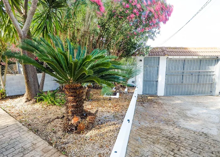 Villa Claudia By Hello Homes