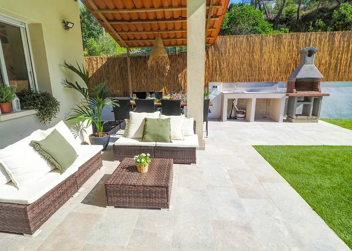 Claudia By Hello Homes Villa