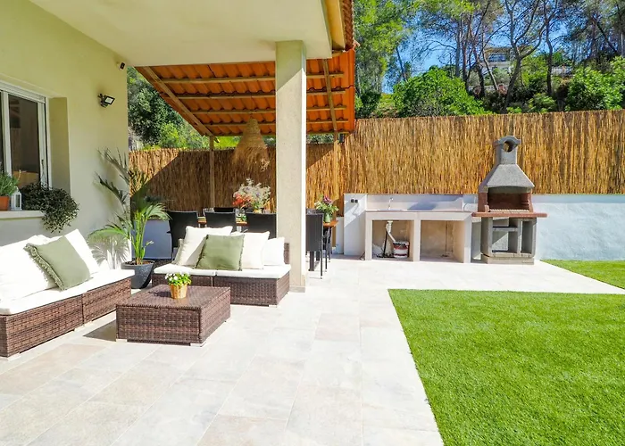 Βίλα Claudia By Hello Homes Σίτζες