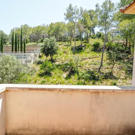 فيلة Claudia By Hello Homes