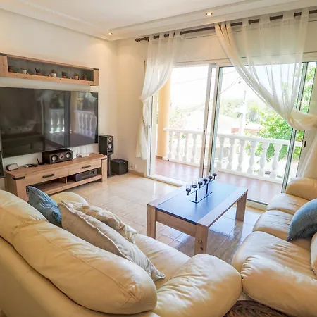 فيلة Claudia By Hello Homes سيدجيس